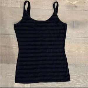 Lululemon tank size 8